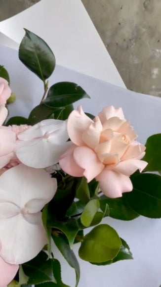 Video of the blush birthday bouquet.