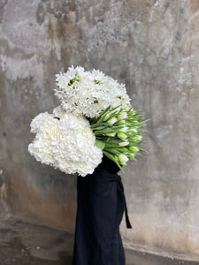 WHITE DESIGNER Choice Flower Bouquet