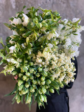 WHITE DESIGNER Choice Flower Bouquet