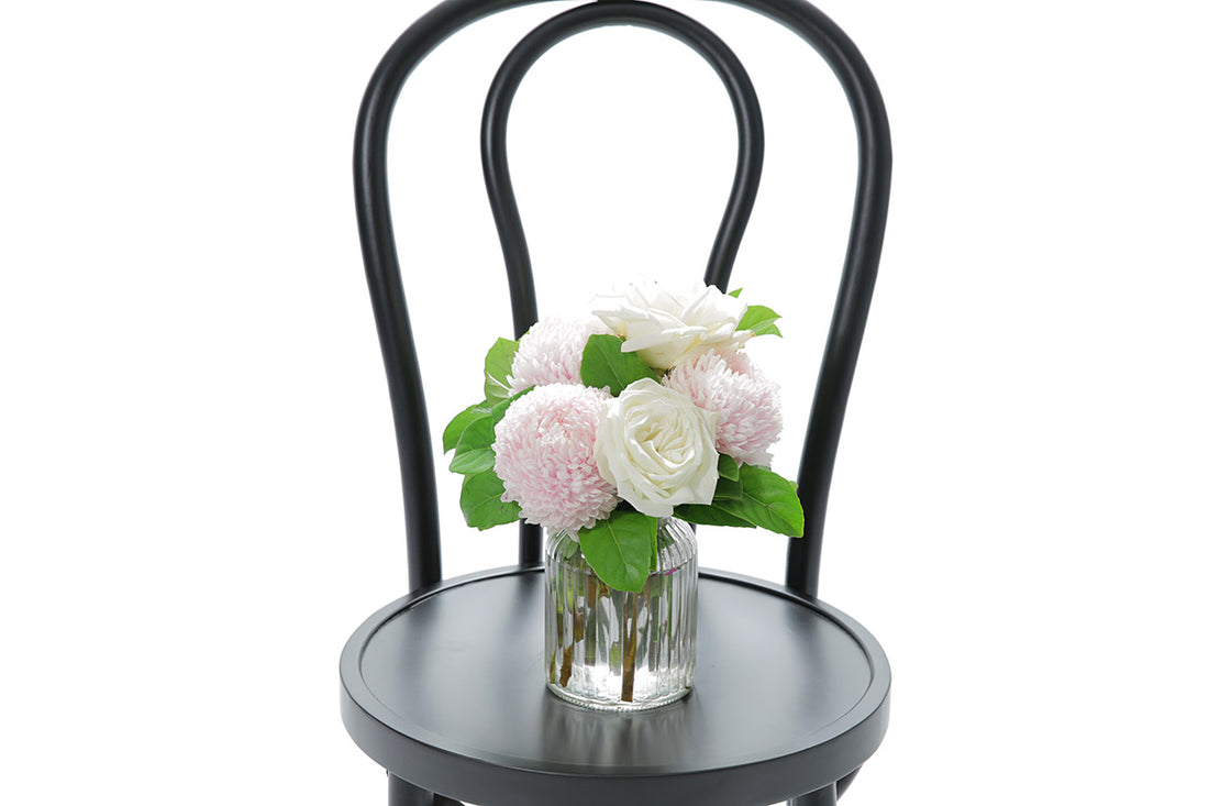 SERENITY Mixed Pastel Ribbed Vase Design